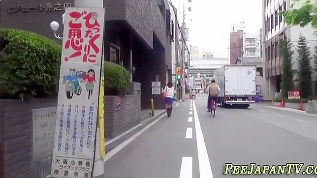 Naughty Japanese Teen 18+ Bares Lipstick Kisses Outdoors for Thrills