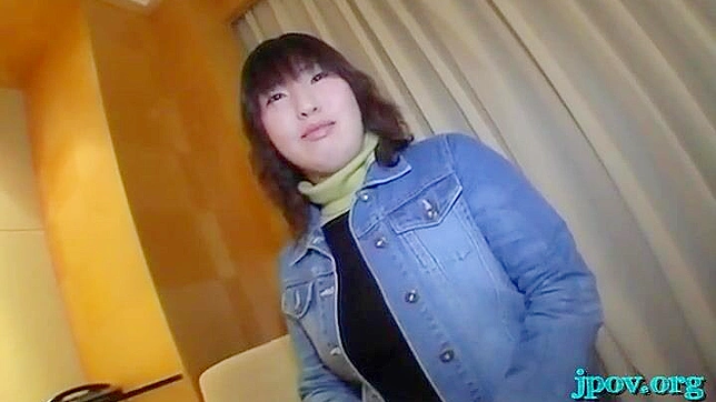 Sultry Japanese Beauty Seduces With Her Legendary Oral Skills