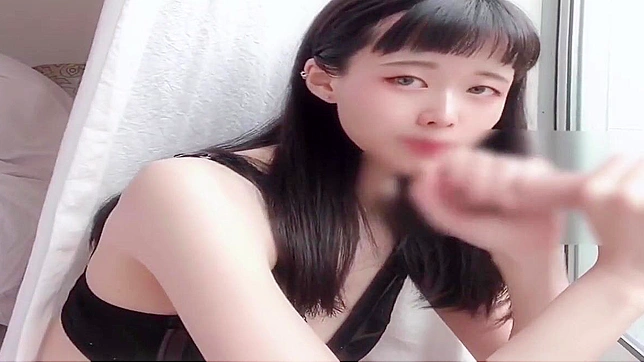 Hot Japanese Milf Delivers Mind Blowing Hand Job Fantasies Live