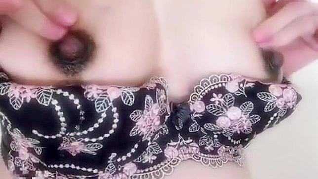 Seductive Nipplerubbing Therapy Oils For Extreme Sensual Pleasure