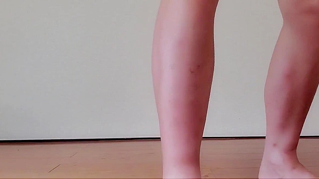 Seductive Japanese Cam Star Teases With Sultry Erotic Dance