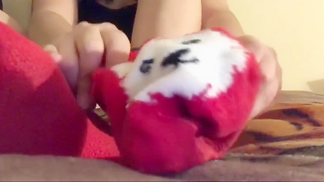 Seductive Japanese Goddess Teasing With Seductive Foot Play