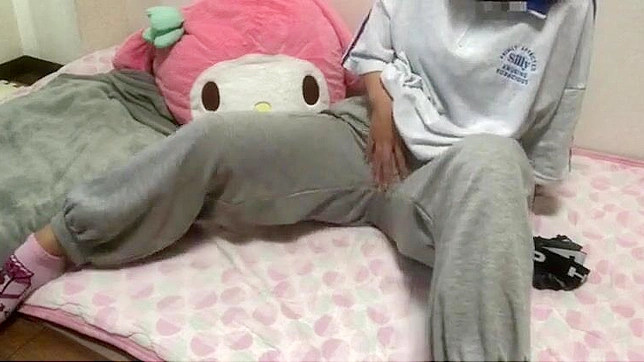 Sensual Japanese Baby Self-Pleasure Amidst Lover’s Aroma