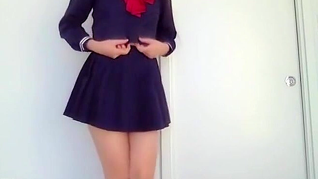 Sizzling Japanese Webcam Star Delivers Naughty Live Action Thrills