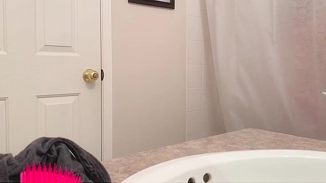 Spying On Hot Japanese Roommate Who Wants To Get Fucked Hard