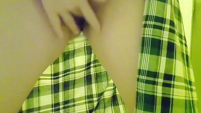 Public Japanese Milf Gets Caught While Self-Pleasuring Live