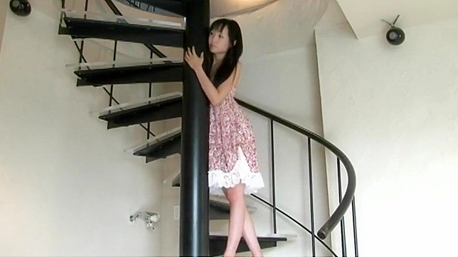 Japanese Temptation - Enchanting Beauty Reveals Her Seductive Passion Fully