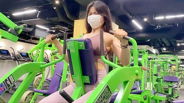 Fitness Goddess Yuri Shows Off Her Sexy Perfection In Bed