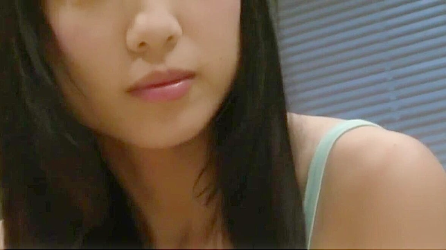 Irresistible Japanese Beauty Uta's Sultry Seduction Skills