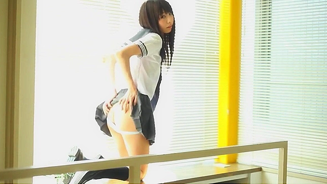 Minami's Luscious Japanese Temptation - Sensual Seduction Artistry