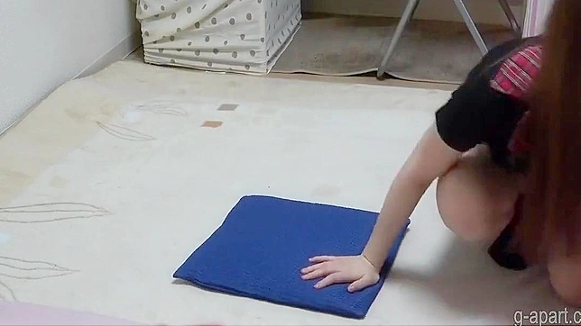 Yui's Japanese Temptation - Leg Spread & Sinful Pleasures
