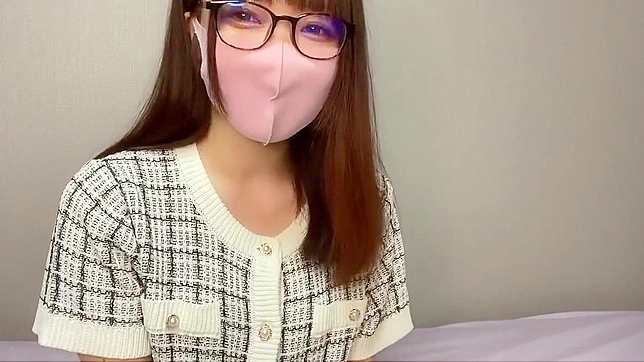 Luscious Beauty's Enchanting Webcam Show Captivates Minds Thoroughly