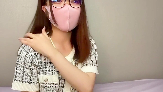 Luscious Beauty's Enchanting Webcam Show Captivates Minds Thoroughly