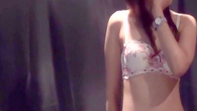 Sizzling 18+ Teen 18+ Model Shoots Hot Pics in Dressing Room Secrets Revealed