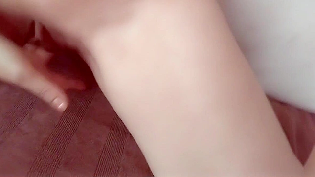 Squirt Sensation! Watch Her Luscious Self-Pleasure Show Live