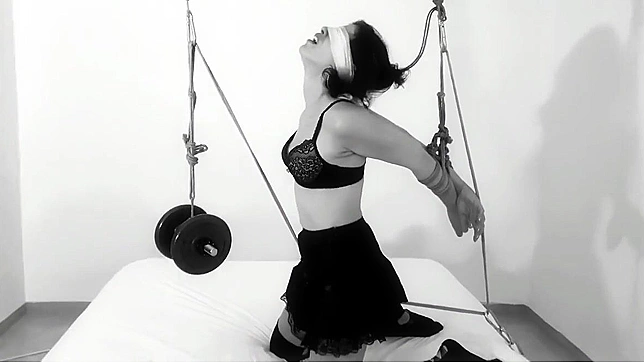 Dominant Woman Ties You Up Tight Before Hard Sex Playtime