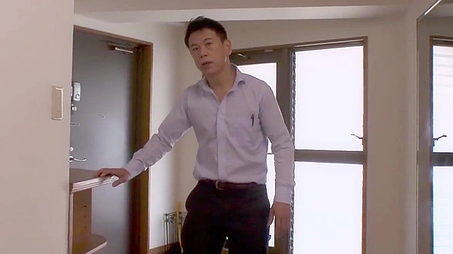 Hitomi's Seductive Solo Show - Pure Erotic Delights Unveiled