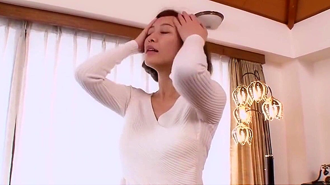 Hitomi's Seductive Solo Show - Pure Erotic Delights Unveiled