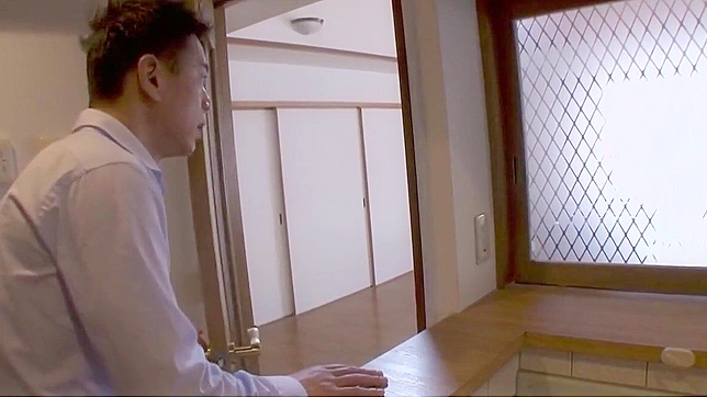 Hitomi's Seductive Solo Show - Pure Erotic Delights Unveiled