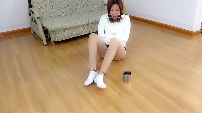 Seductive Japanese Beauty Offers Sensual Bliss & Steamy Moments