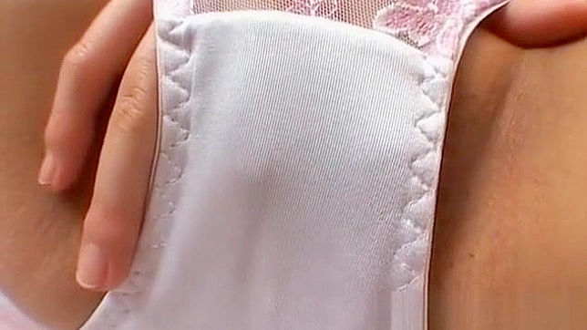 Sensual Airi Momose Shows Off Her Wet Pussy Before Getting Nailed