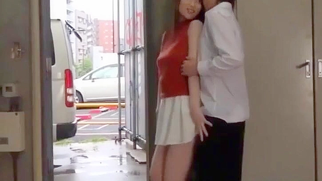 Caught Busty Babe Fucks Hard In Public For Thrilled Crowd