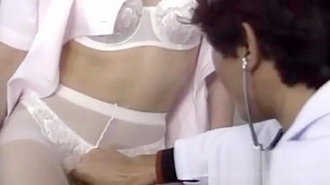 Sultry Big-Eyed Babe Sucks Dick Deep & Fasts For Thrills