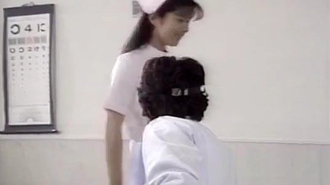 Sultry Big-Eyed Babe Sucks Dick Deep & Fasts For Thrills