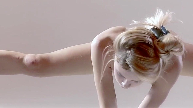 Tokyo Amateur Chicks Solo Show - Fingering Her Pussy And Cuming Strong.