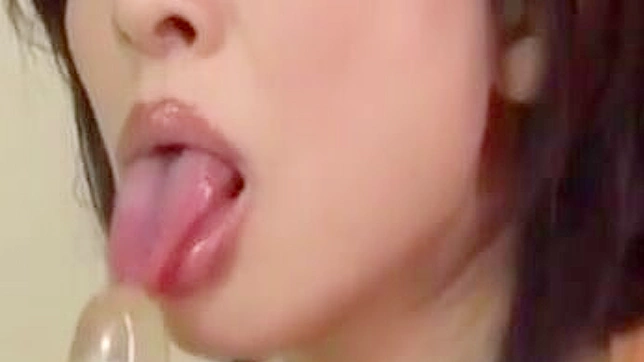 Seductive Japanese Milf Pleasures Herself With Toys & Fingers