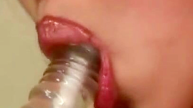 Seductive Japanese Milf Pleasures Herself With Toys & Fingers