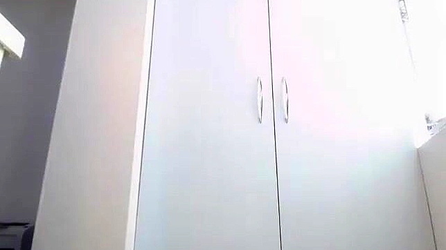 Sizzling Japanese Temptress Plays Solo With Toys & Cums Hardly