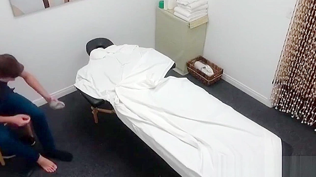 Seductive Japanese Masseuse Offers Incredible Blowjob & Massage Delight