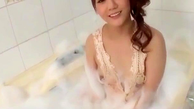 Seductive Beauty Shows Off Her Skills By Giving Mind-Bending Blowjob & Swallowing Cum