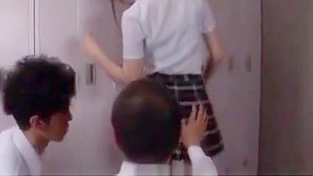 Top Tiny 18+ Titted Star Thrills Fans With Explosive Sex Showdown