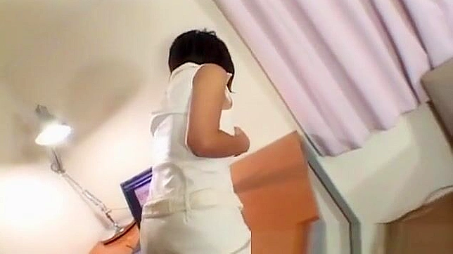 Hot 18+ Asian Teen 18+ Fingers Her Pussy Till She Cums So Hard