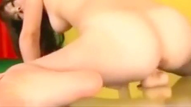 Japan's Hot Temptress Riding Dildo Hits Orgasm Blissfully