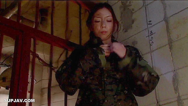 Seductive Military Woman Tempts Her Nude Prisoner For Steamy Sex