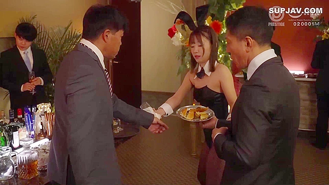 Hot Japanese Secretary Gives Blowjob To Boss’s Buddy At Party