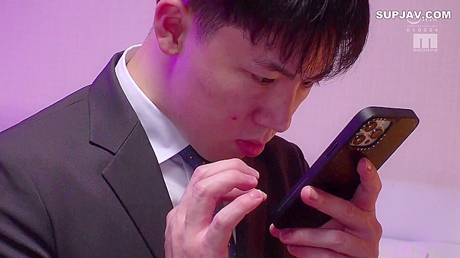 Shocked Businessman Gets Surprising Bj From Three Sexy Japanese Beauties