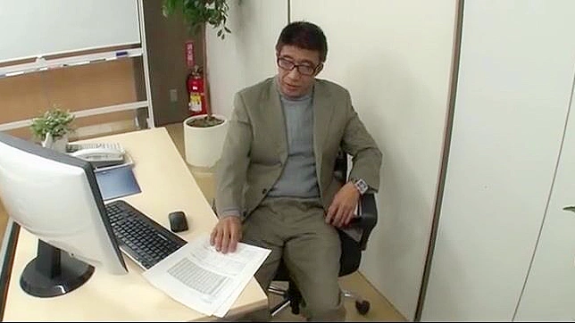 Sizzling Asian Temptress Begging For Rough Doggystyle Sex Play