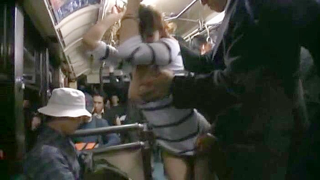 Lady Craves Public Sex Thrills & Gets Savagely Fucked Hard Live