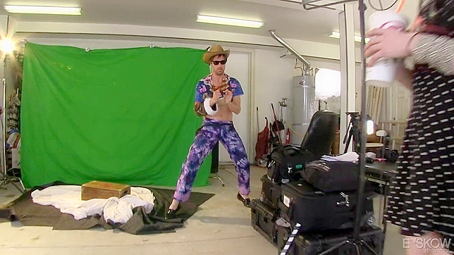 Keisha Grey Drives Into Chick’s Drenched Pussy Hard & Fast