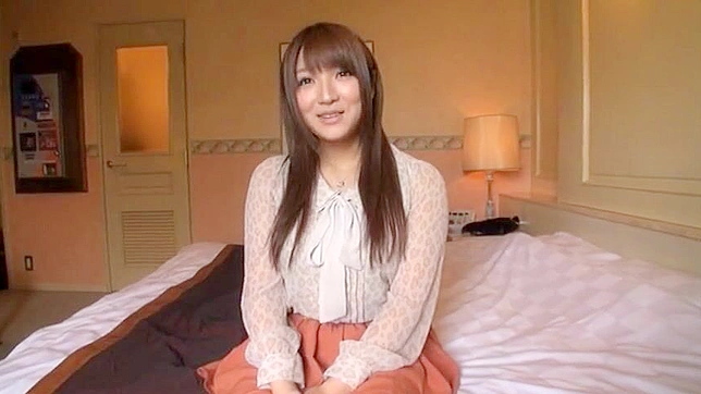 Moaning Sultry Vixen Craves Hard Sex With Her Quivering Body