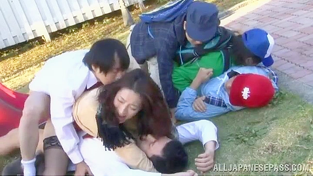 Sizzling Outdoor Orgy With Wild Asian Chick Under Hot Sunlight