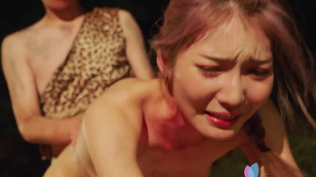 Li Zhiyan Gets Intensely Fucked in the Forest by Passionate Lover