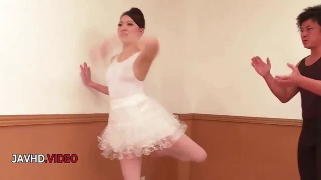 Asian Ballerina's Seductive Dance Ends in Steamy creampie Finale