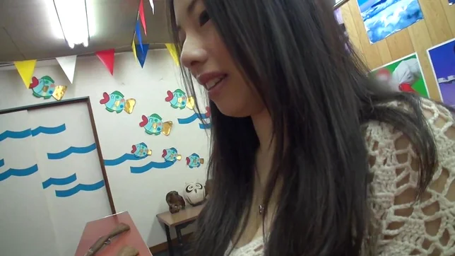 Amateur sex adventure in POV with Asian Yua Sakuya