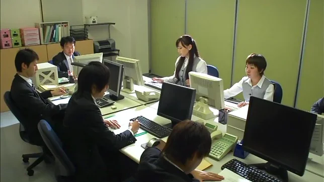 Hot Asian office babe Sayuki Kanno gives a sucks dick in the kitchen