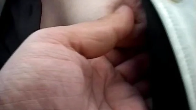 Saki Amamiya Naughty and hot Asian doll gives a blowjob outside 2